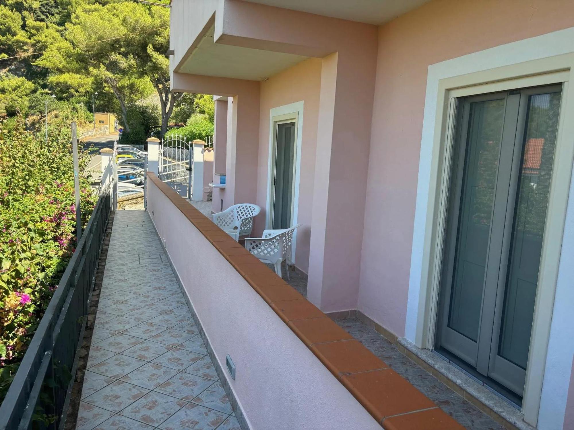 Comfortable Apartment In Maratea With Sea View 95 M² + Parking 外观 照片